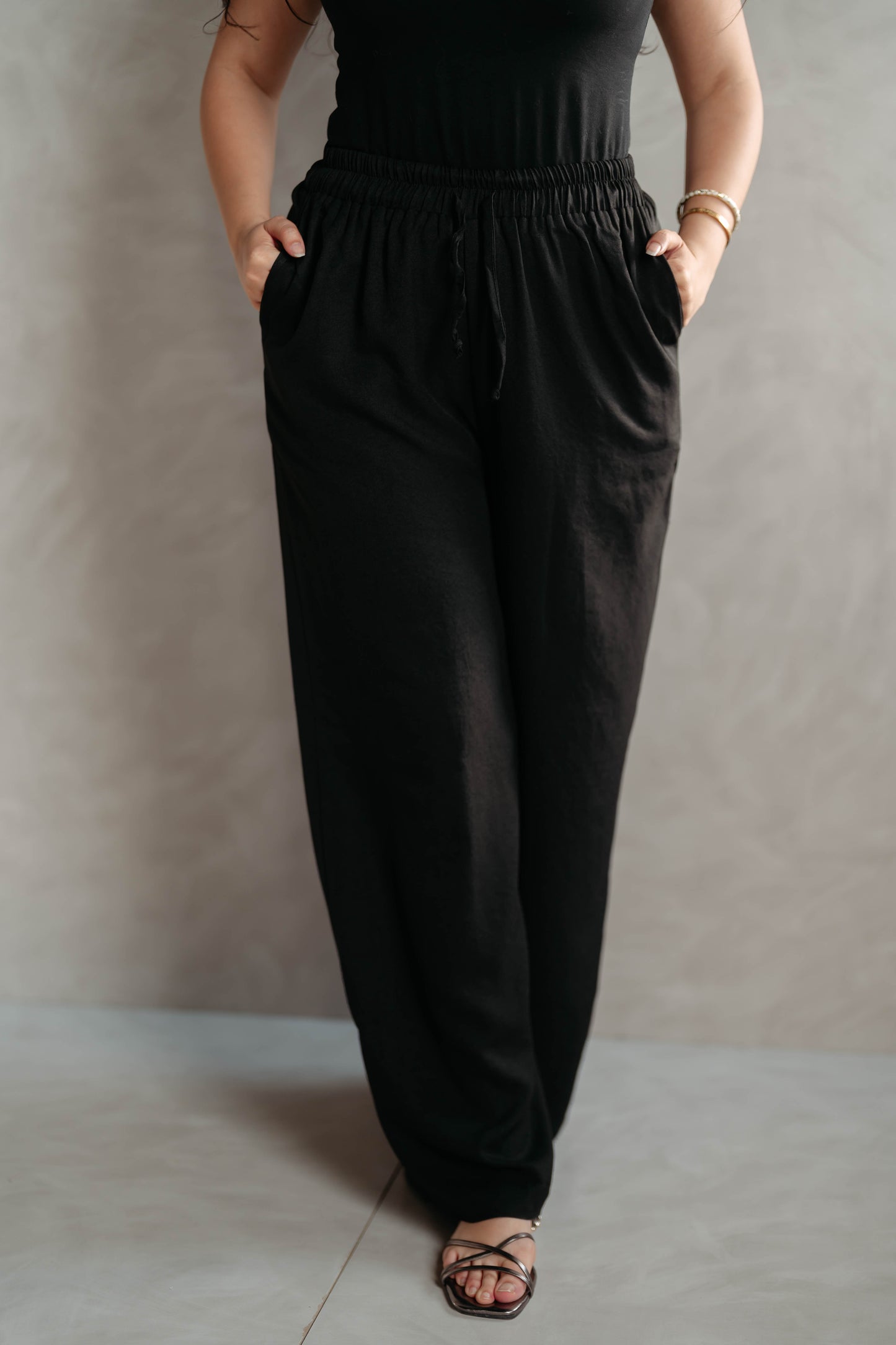 R A N A pants
